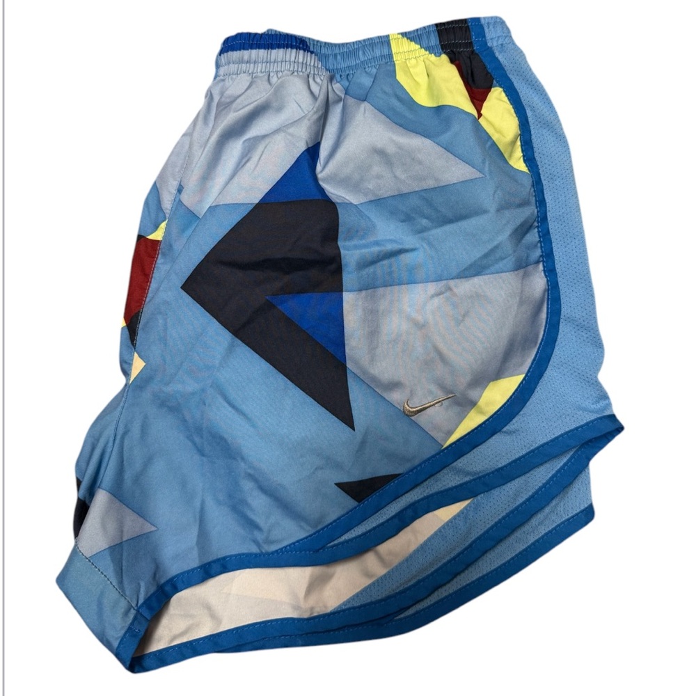 Nike Dri Fit Women’s Medium Multicolor Geometric Shorts✨